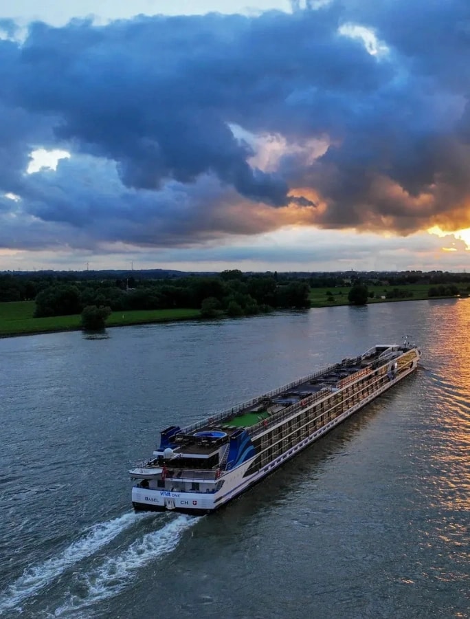VIVA Cruises
