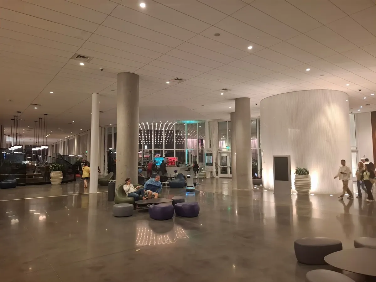 Aventura_Hotel_main_lobby_afec955d9f.webp