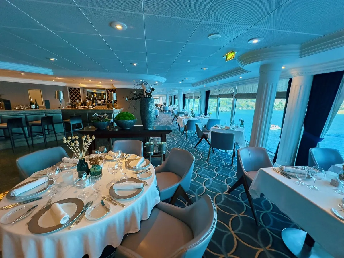 Azamara_Cruises_Aqualina_8afa68dc19.webp