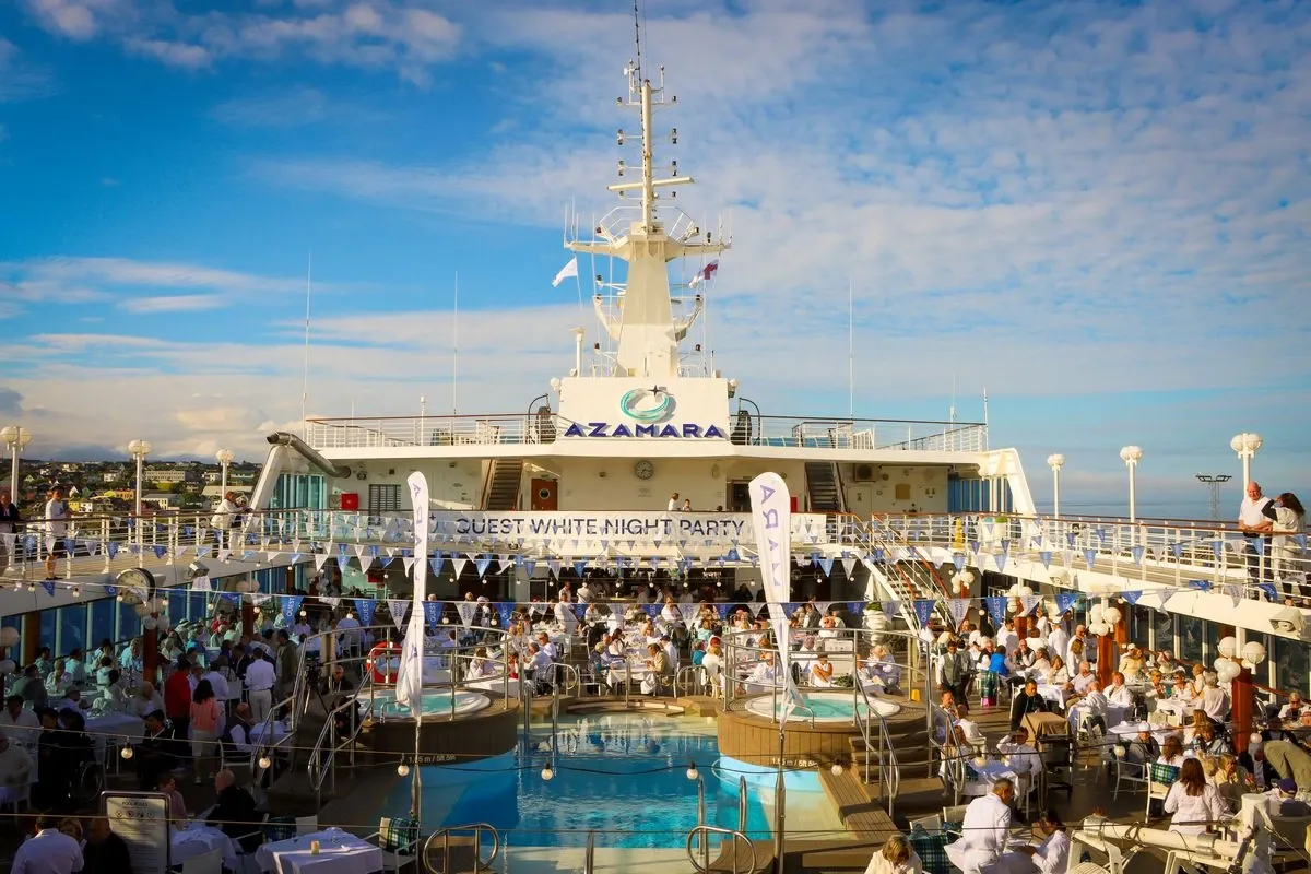Azamara_Quest_Pool_433ca6f099.webp