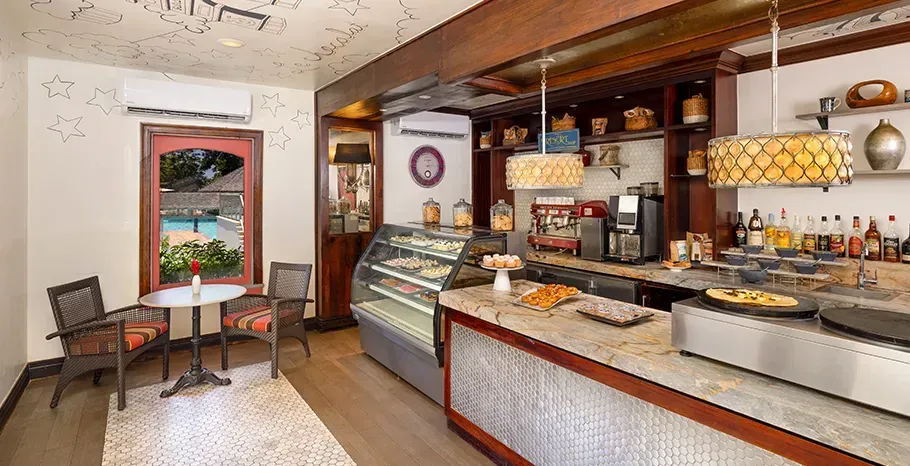 Beaches_Resorts_Negril_Cafe_de_Paris_ac27eaf757.webp
