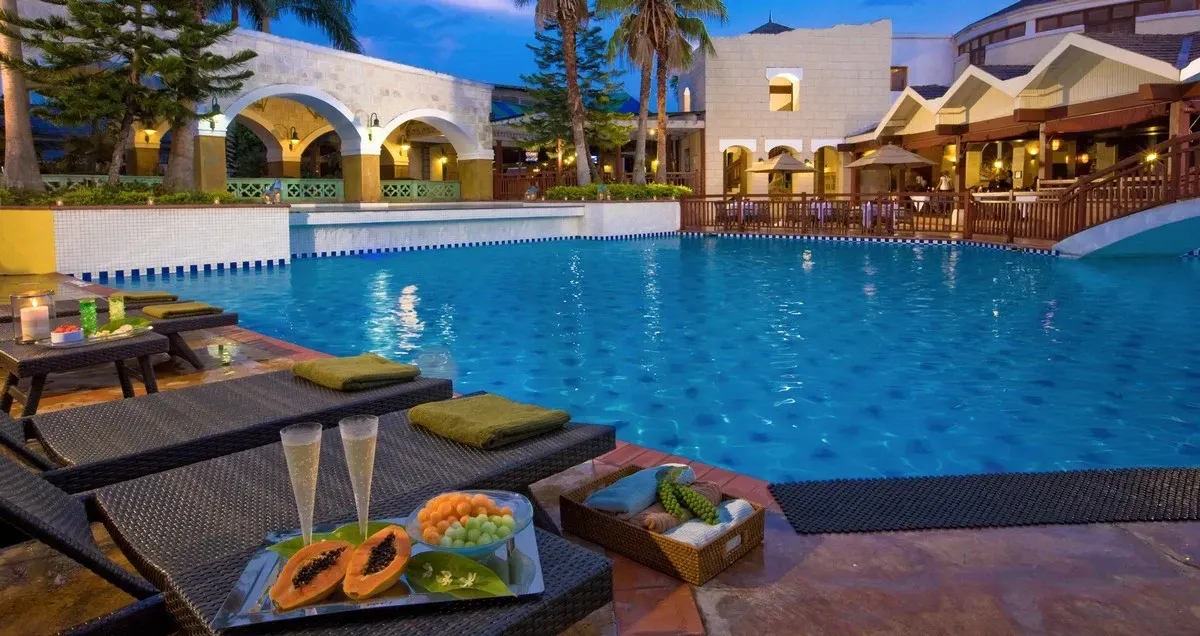 Beaches_Resorts_Negril_pool_dinner_ef607b9041.webp