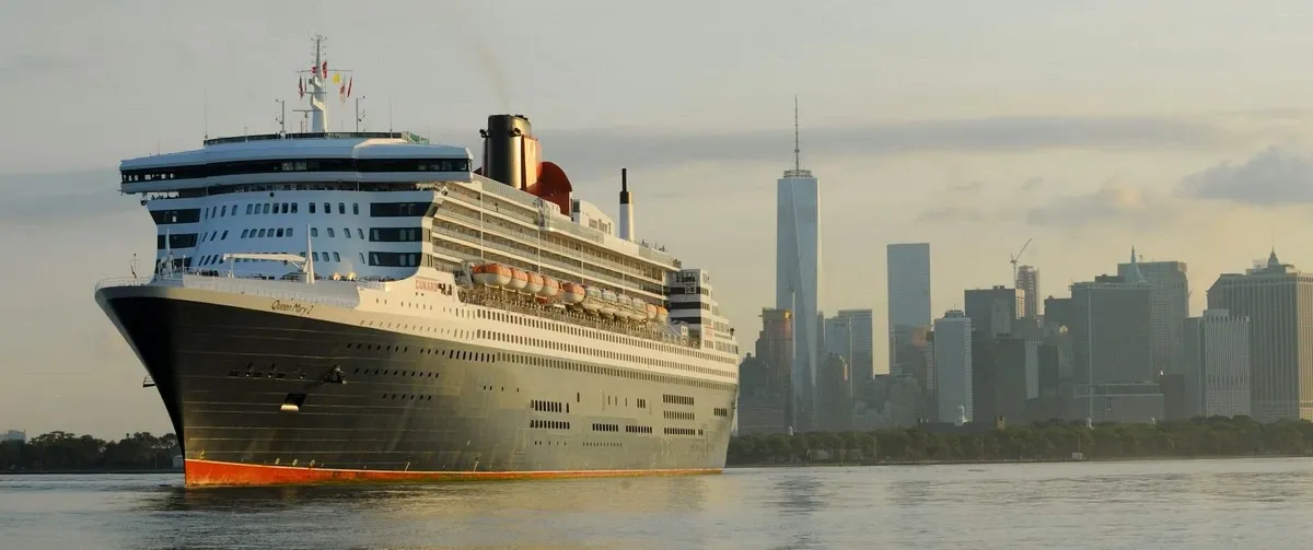 Cunard_Cruise_Line_queen_mary_2_a0c386f03c.webp