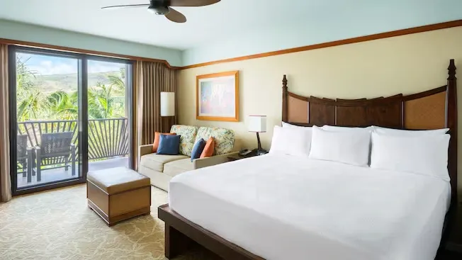 Disney_Aulani_beach_resort_Standard_room_5c91da578e-3.webp