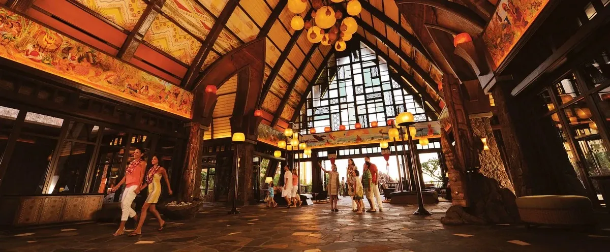 Disney_Aulani_beach_resort_lobby_b1c276ac69-1.webp
