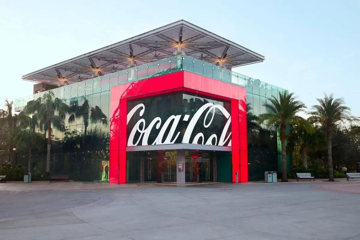 Disney_Springs_Coca_Cola_Store_65070f3b5a.webp