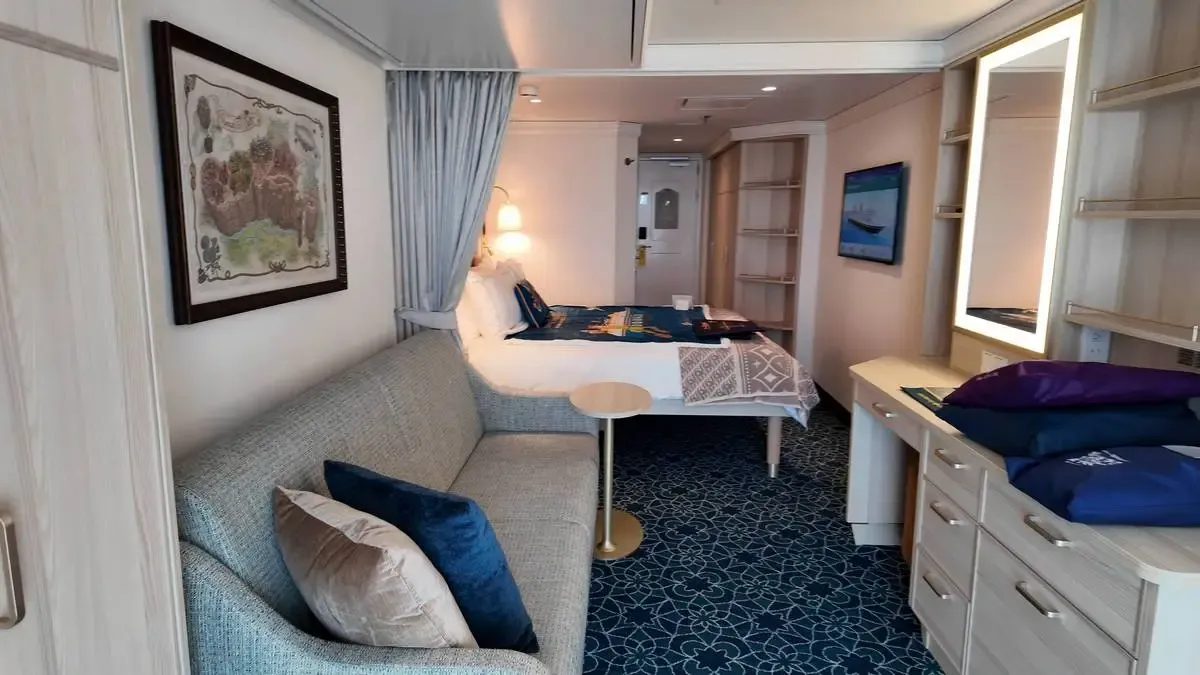 Disney_Treasure_Stateroom_full_view_910d852bea.webp