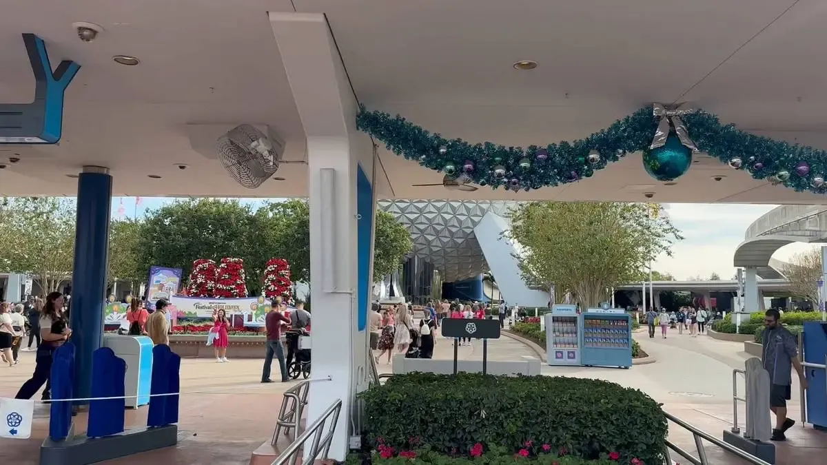 Epcot_Festival_of_the_Holidays_Entrance_9a53f5e9c8.webp