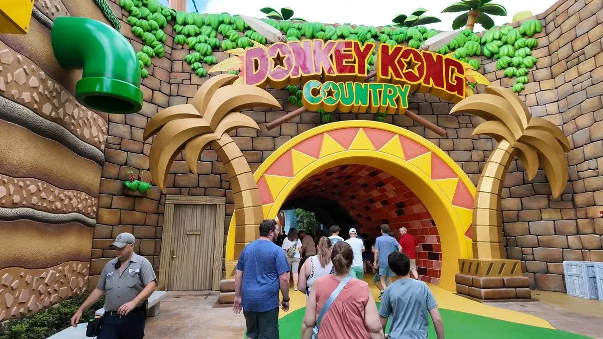 Epic_Universe_Donkey_Kong_Country_3a154eb088.webp