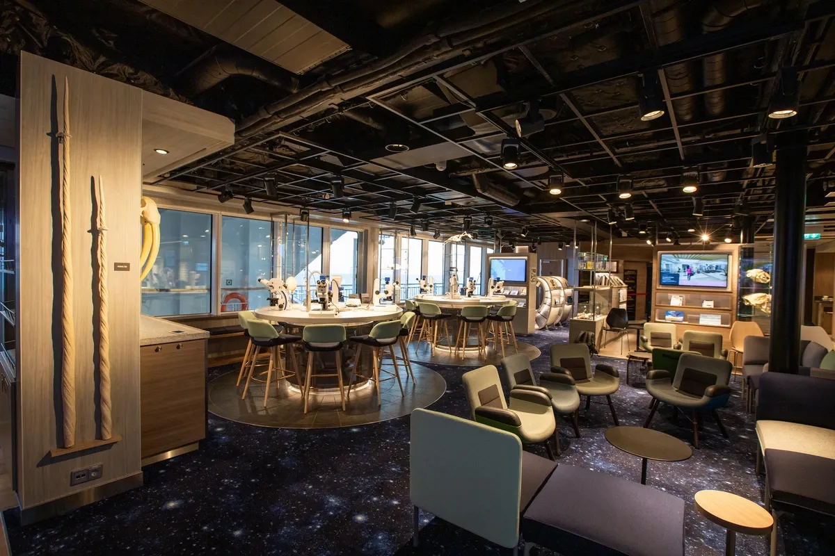 HX_Hurtigruten_Expeditions_Science_Center_full_c3b821d0fe.webp