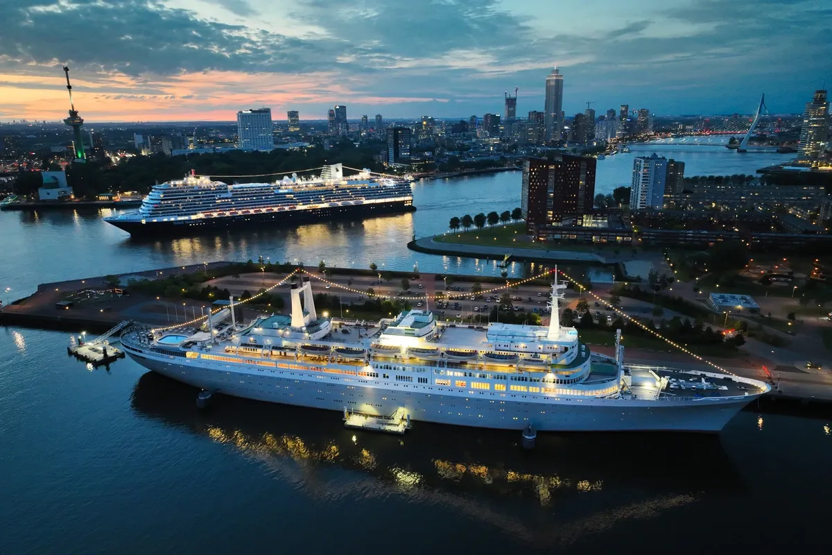 Holland_America_Rotterdam_Destination_7ee7260d84.webp