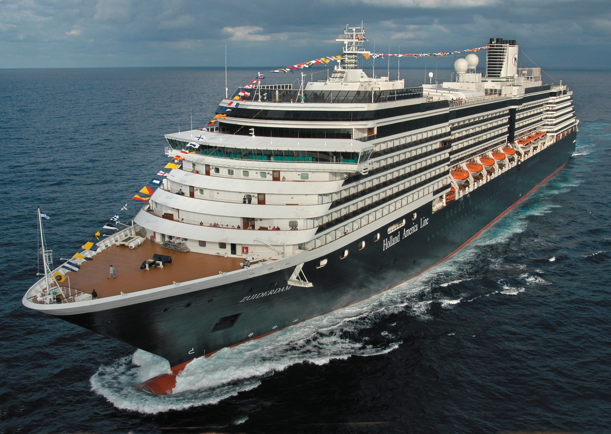 Holland_America_Zuiderdam_aerial_ccc4c99fdd.jpg