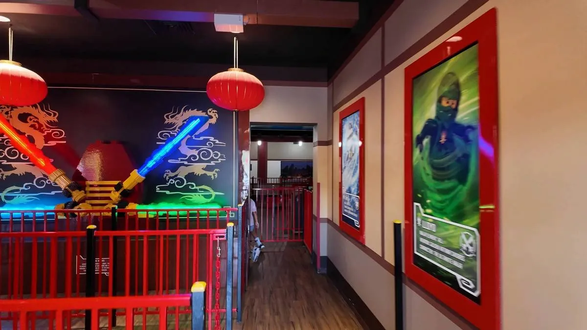LEGO_NINJAGO_The_Ride_queue_ae3df6176e.webp