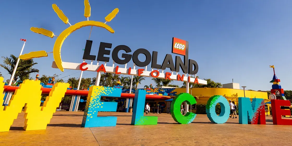 Legoland_California_entrance_11a98181d3.webp