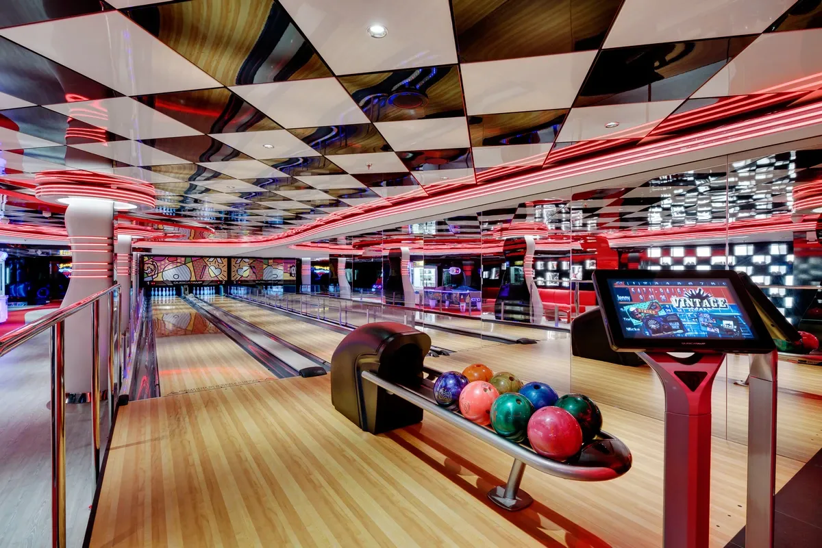 MSC_Seaside_bowlling_alley_d4f5a78501.webp