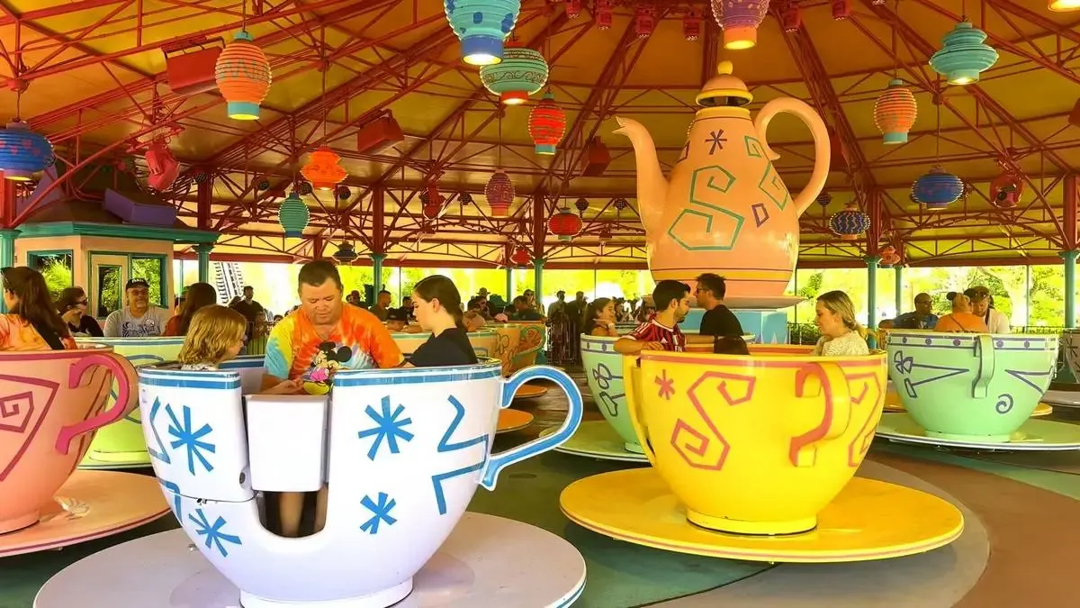 Magic_Kingdom_Mad_Tea_Party_ride_1_90efe3b342.webp