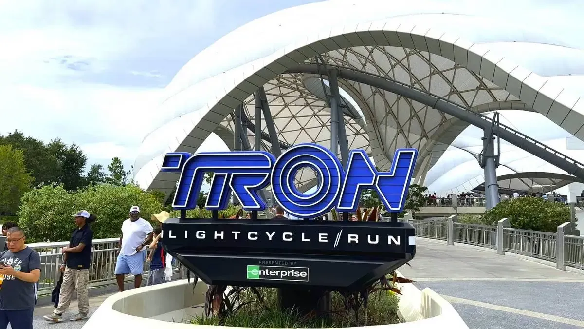 Magic_Kingdom_Tron_Lightcycle_Run_Entrance_53d6bf6f04-1.webp