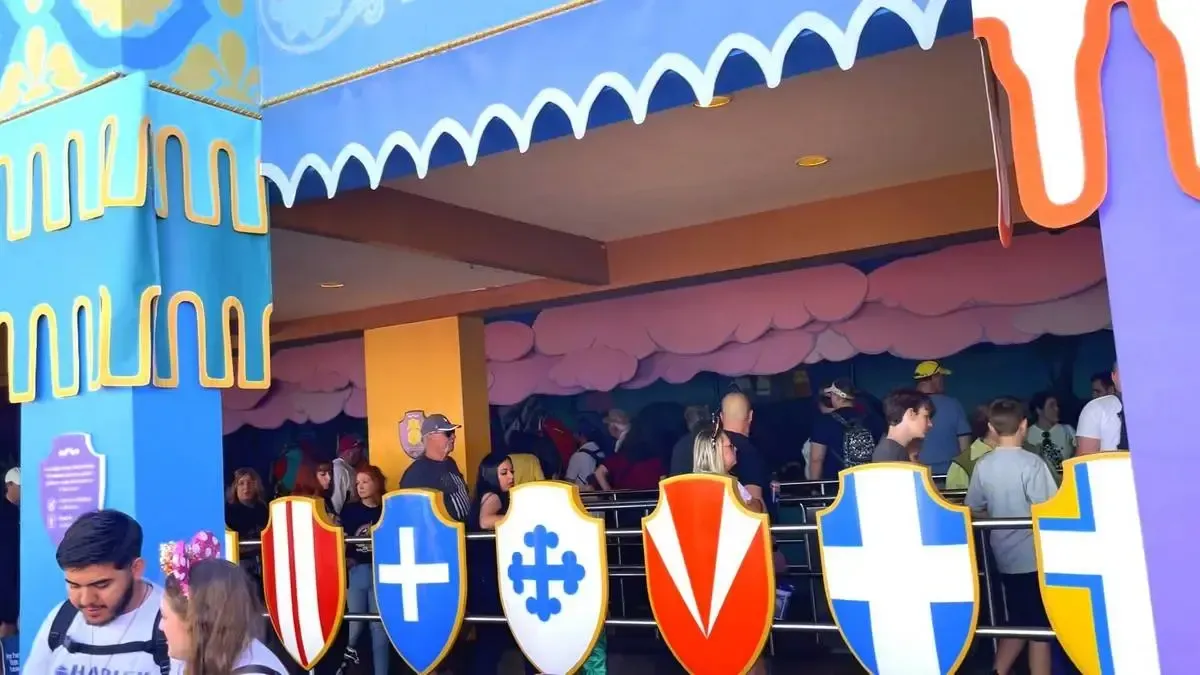 Magic_Kingdom_peter_Pans_Flight_queue_096a13a996.webp