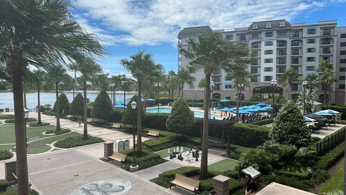 Riviera_Resort_grounds_77b493beea.webp