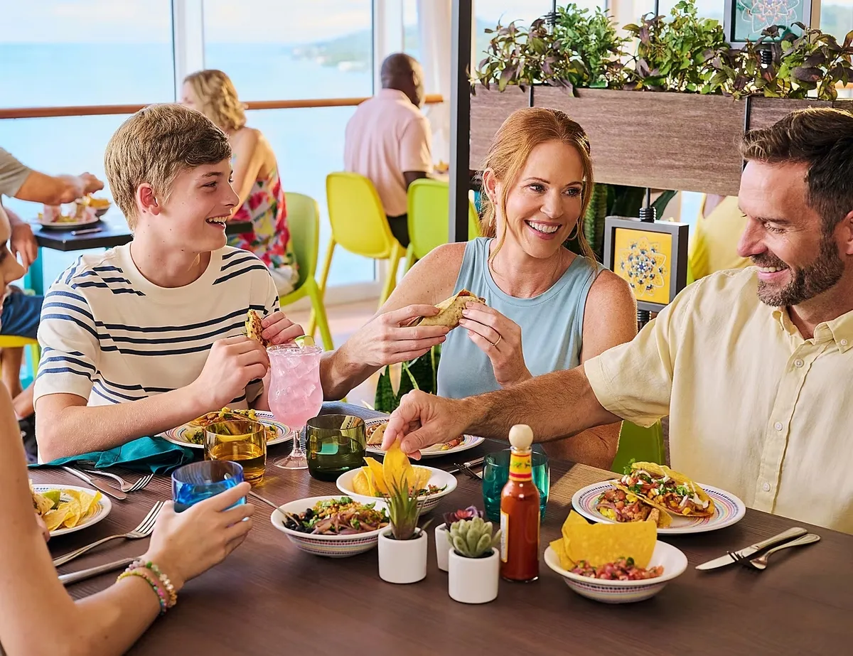 Royal_Caribbean_El_Loco_Fresh_restaurant_c65bf60d9b.webp