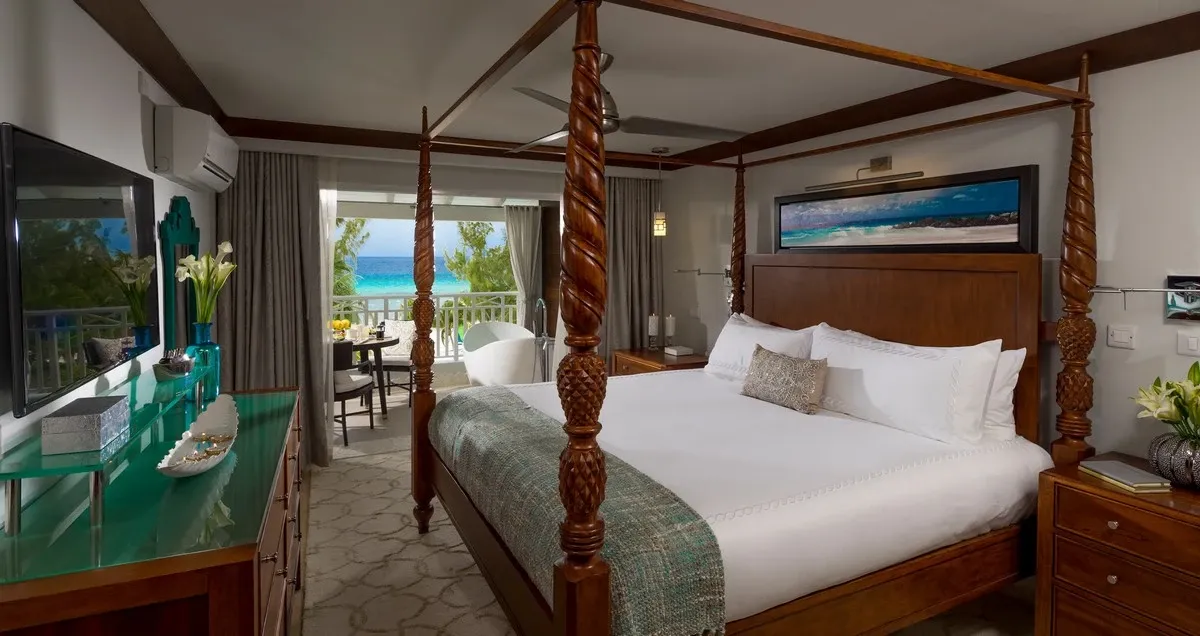 Sandals_Barbados_Club_Level_Room_b449ec664f.webp