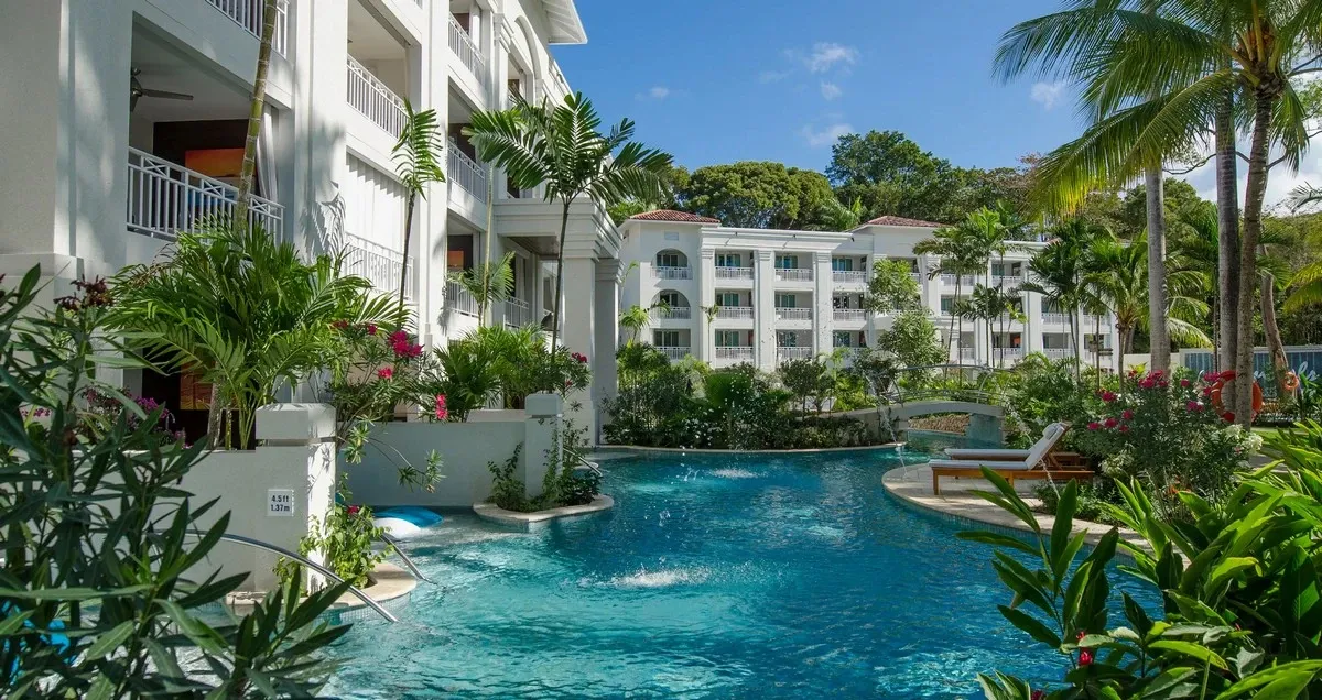 Sandals_Barbados_pool_2b771b4ec8.webp