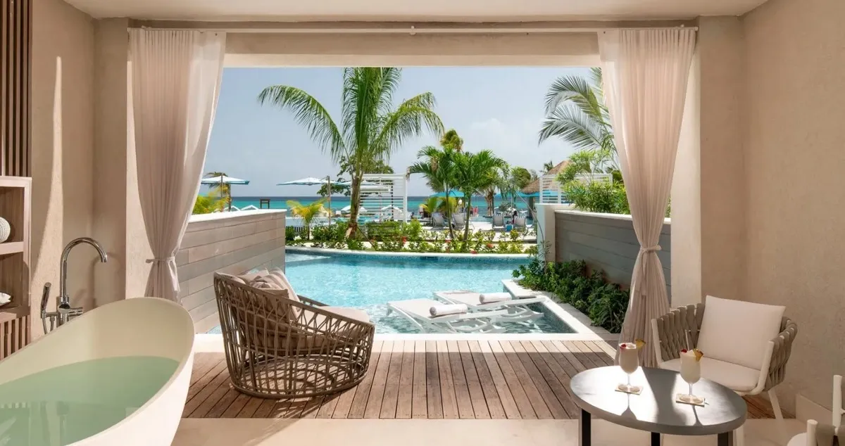 Sandals_Dunns_River_Butler_Elite_Suite_ac0a4c51ea.webp