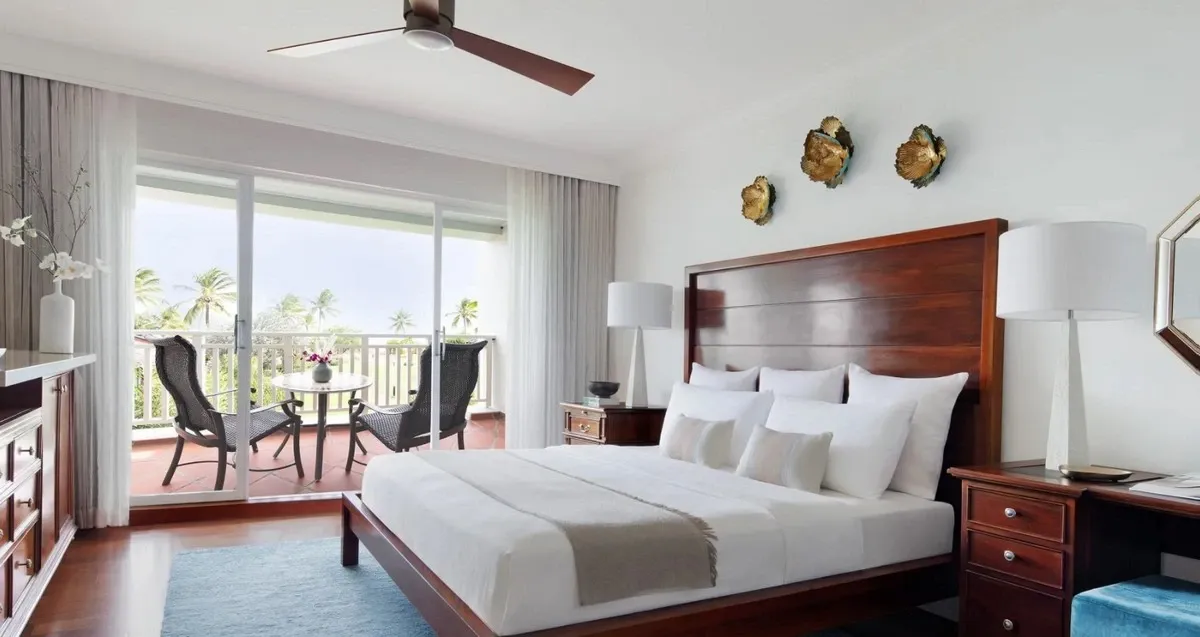 Sandals_Grande_St_Lucian_Luxury_Room_2eb3da93db.webp