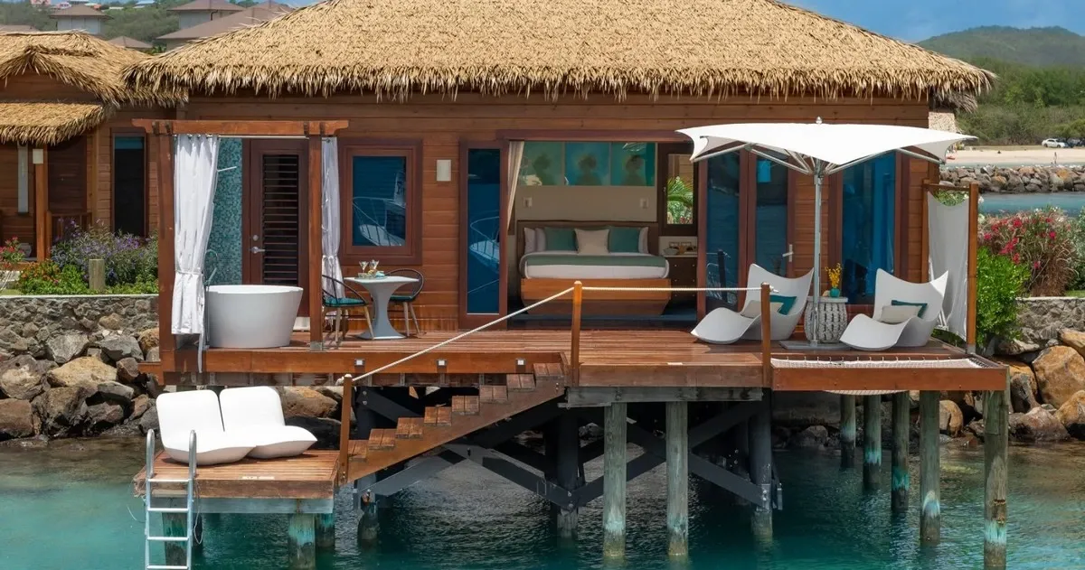 Sandals_Grande_St_Lucian_overwater_bungalow_beabef51f1.webp