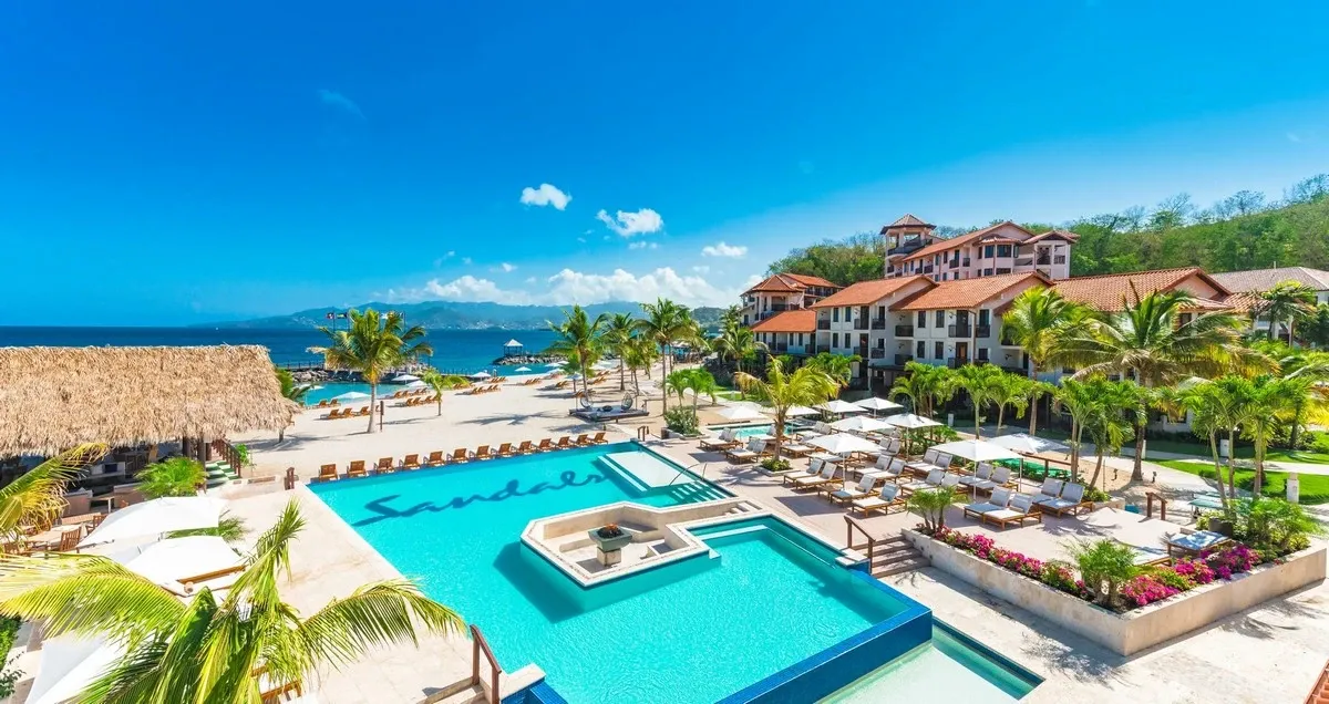 Sandals_Grenada_main_pool_7182f709c6.webp