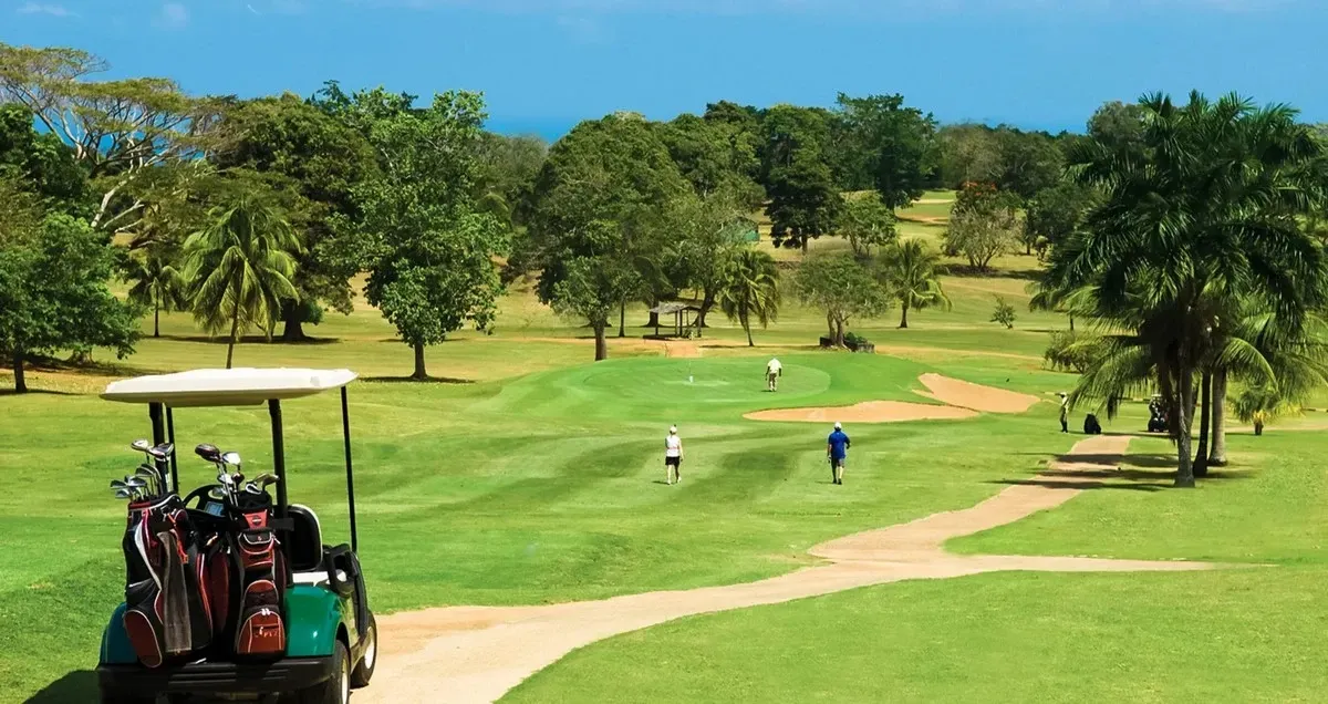 Sandals_Resorts_Ochi_golf_course_e15dbaebf9.webp