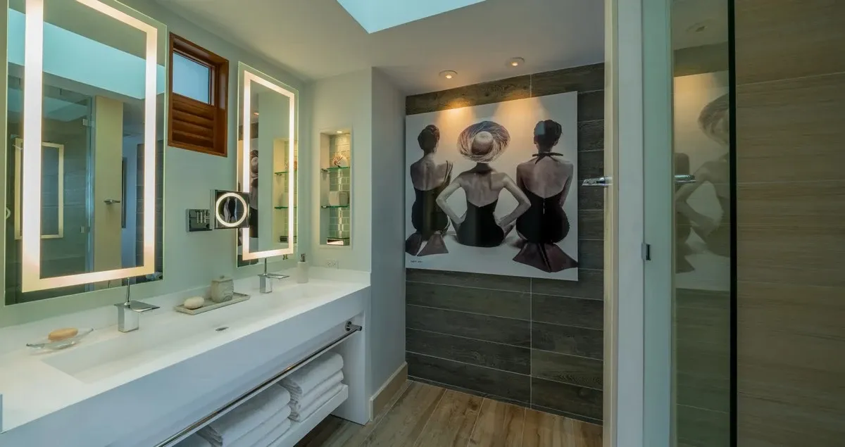 Sandals_Royal_Barbados_bathroom_elite_c9049d1d60.webp