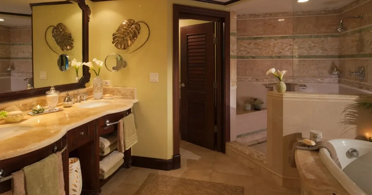 Sandals_Royal_Caribbean_Butler_Elite_Suite_bathroom_4d53c9ab4e.webp