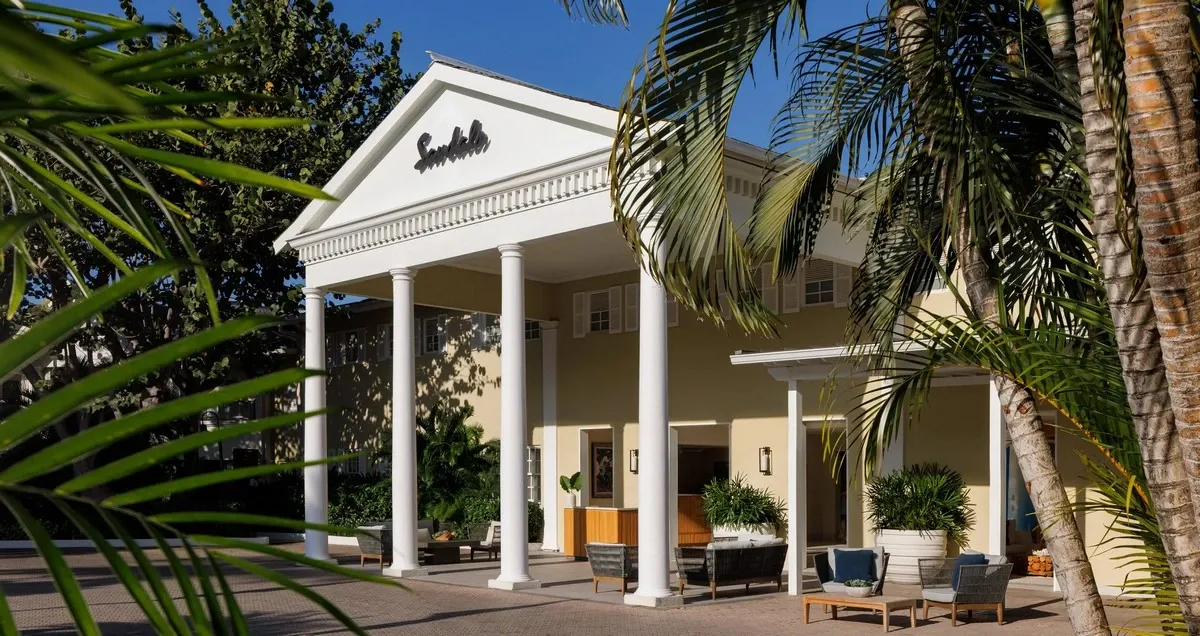 Sandals_Royal_Caribbean_entrance_3637b96377.webp