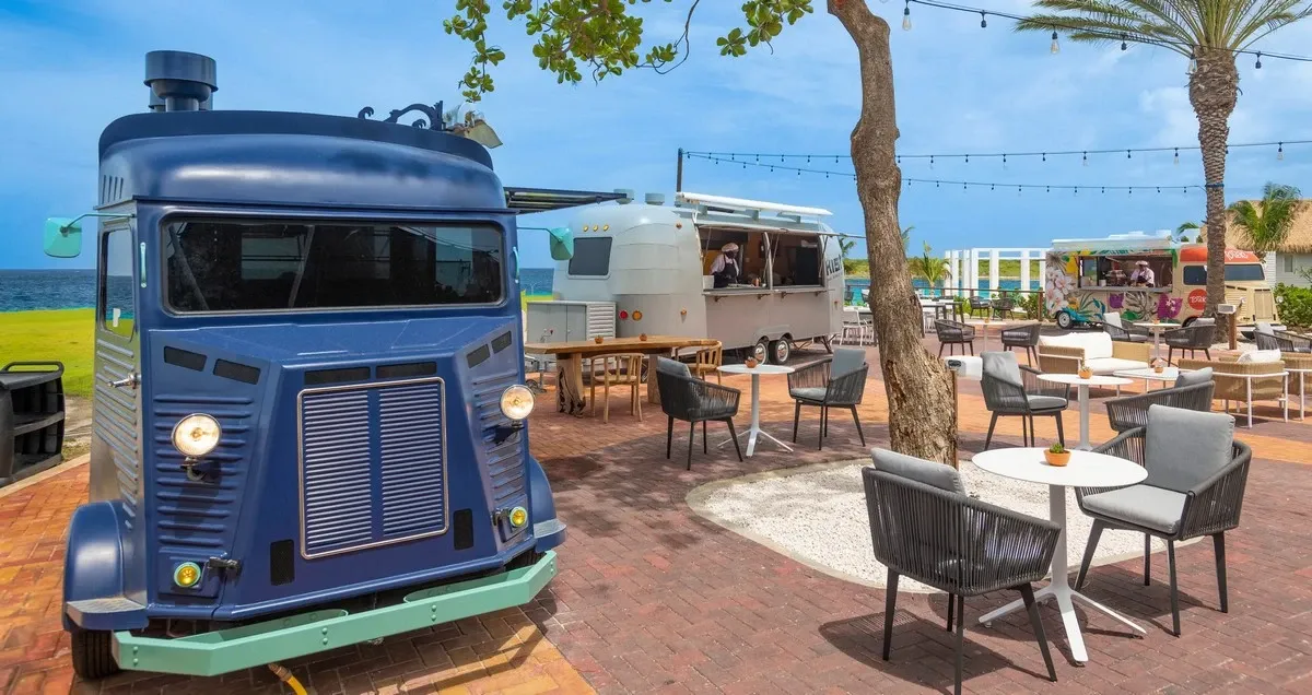 Sandals_Royal_Curacao_food_trucks_48ecec3111.webp