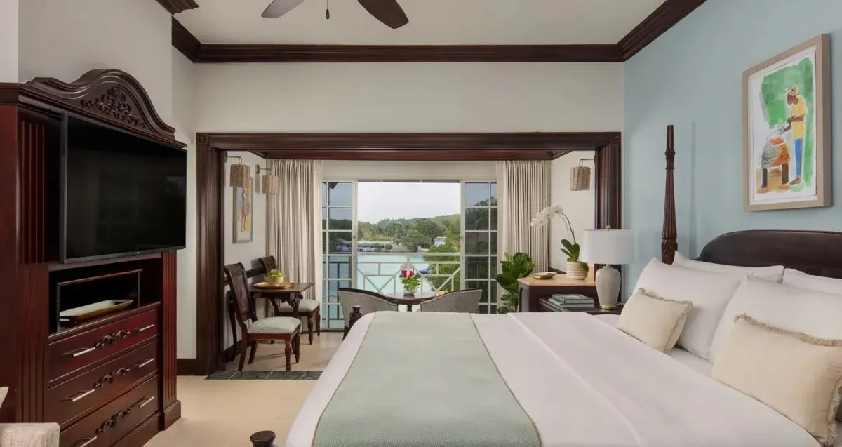 Sandals_Royal_Plantation_Honeymoon_Oceanfront_Butler_Suite_e30c8ad21b.webp