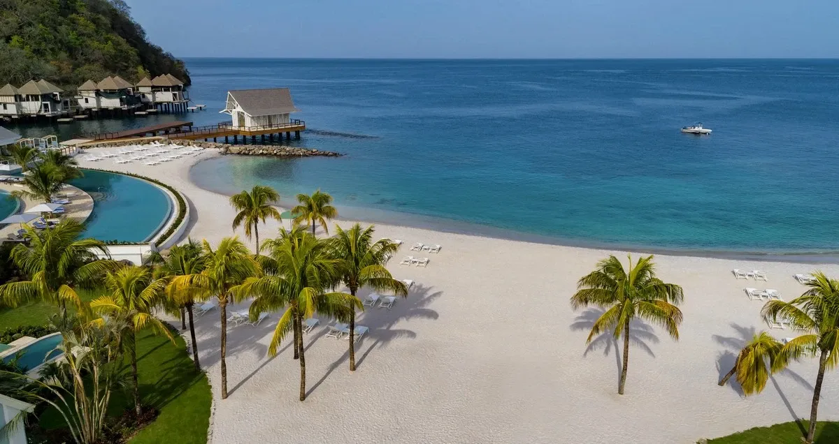 Sandals_Saint_Vincent_beach_3869c1a0c2.webp