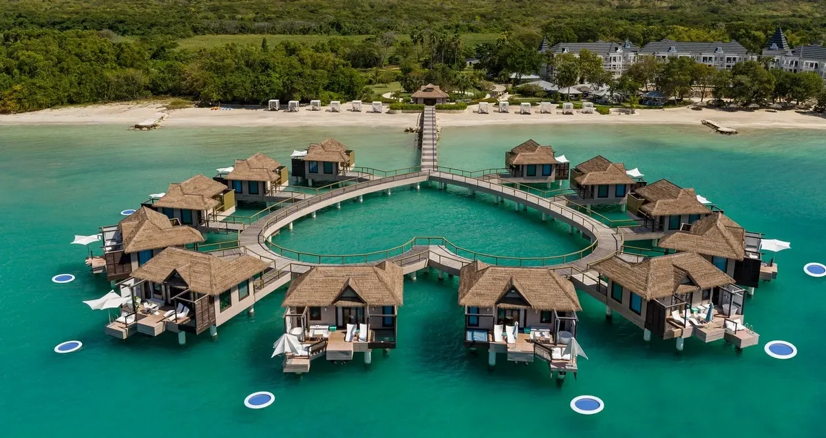 Sandals_South_Coast_overwater_bungalows_17684bbde1.webp
