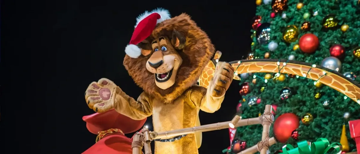 Universal_Orlando_Christmas_Madagascar_edabcac57b.webp