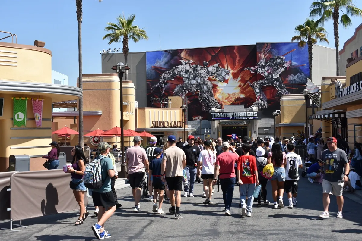 Universal_Studios_Hollywood_Transformers_3_D_ffbaf11f85.webp
