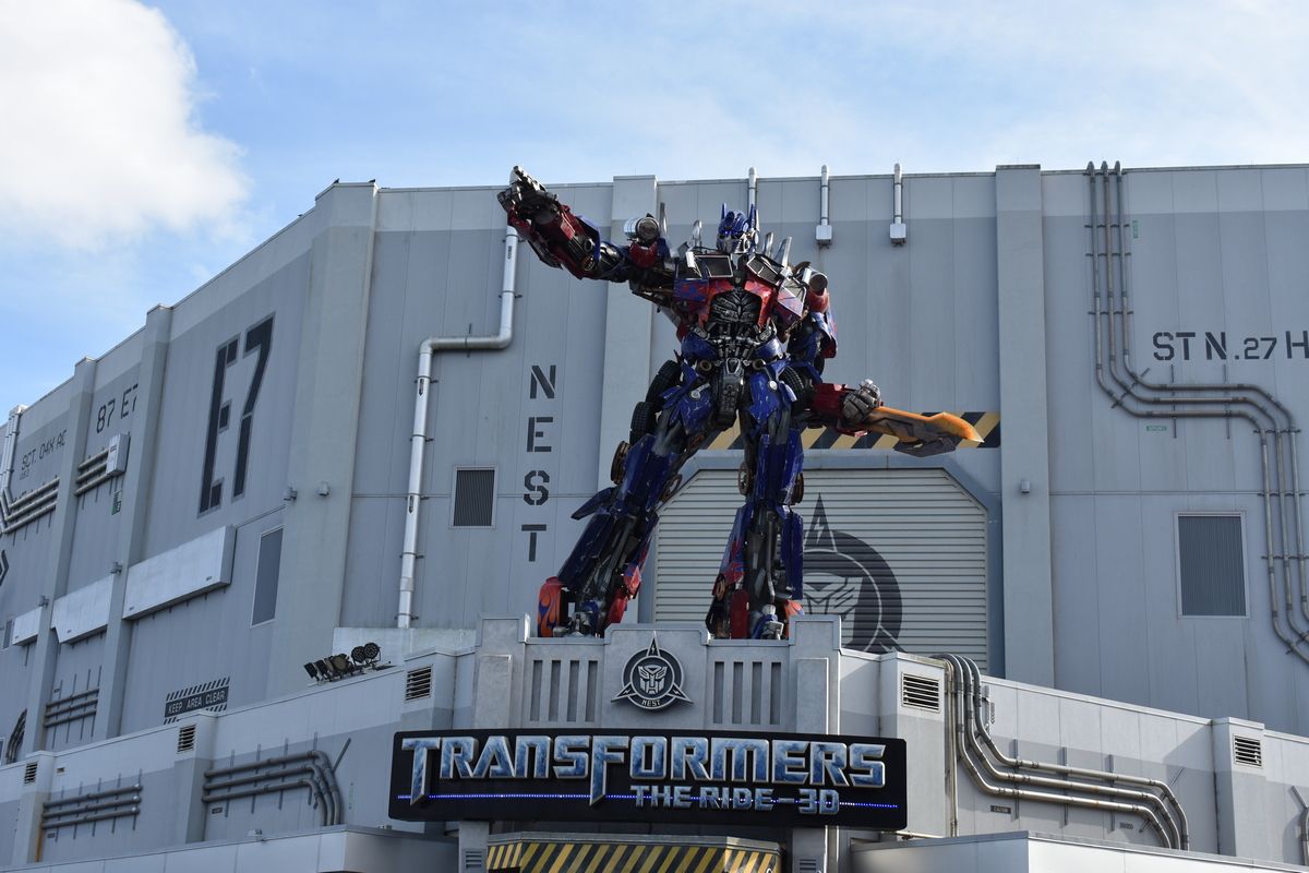 Universal_Studios_Transformers_ride_84db381fe3-1.jpg