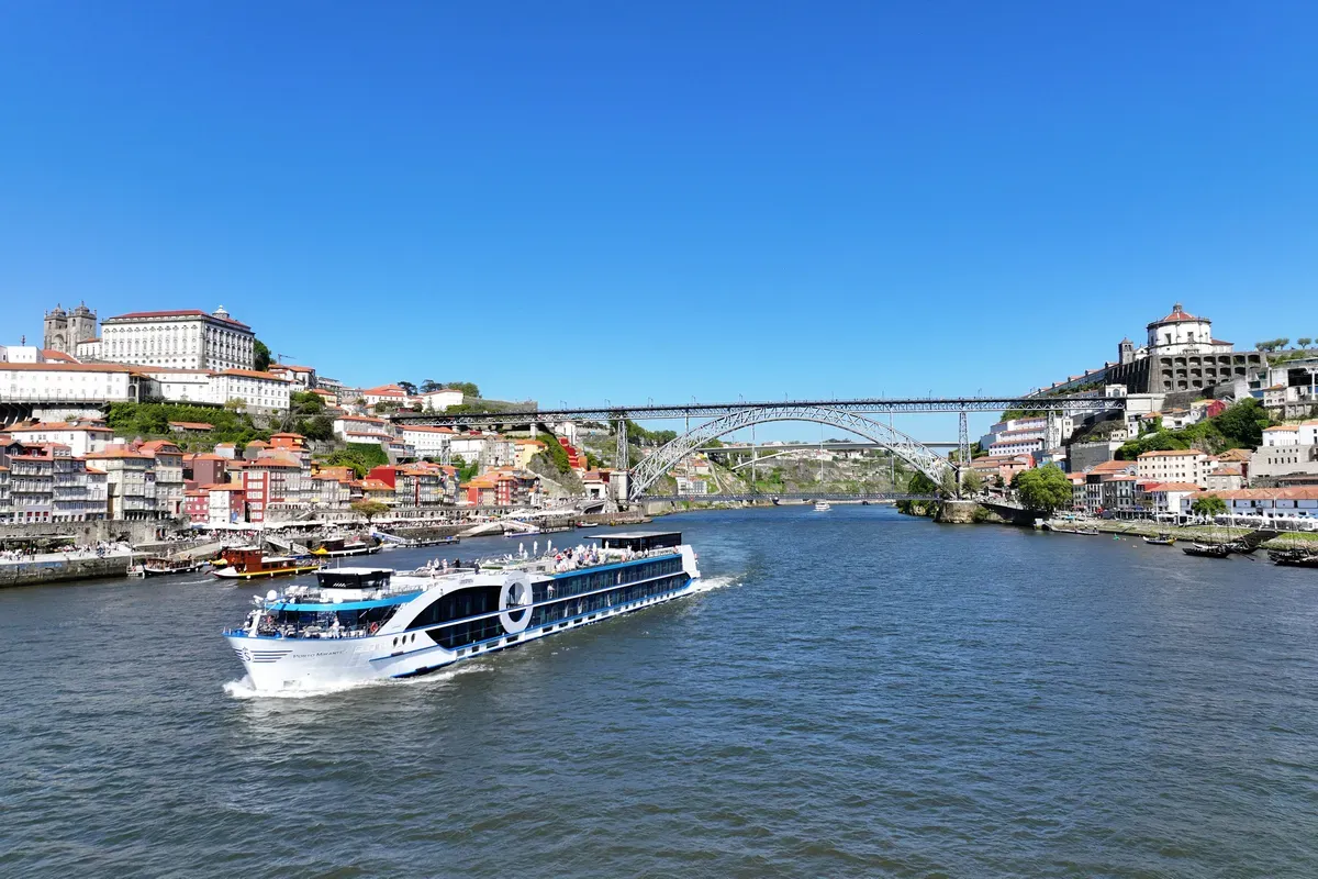 VIVA_Cruises_Porto_Mirante_c286f9c489.webp