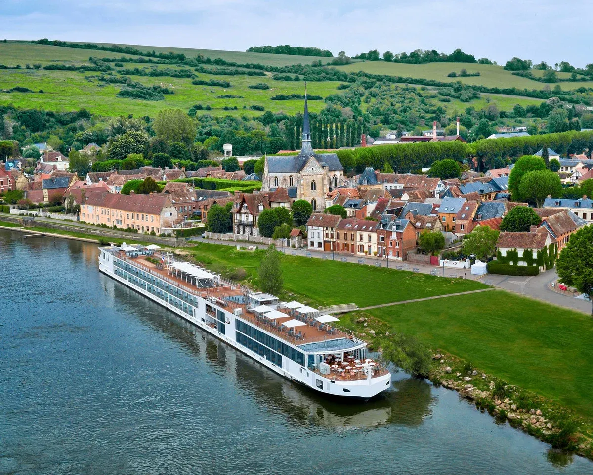 Viking_Cruise_Line_Seine_River_256dcf50e0.webp