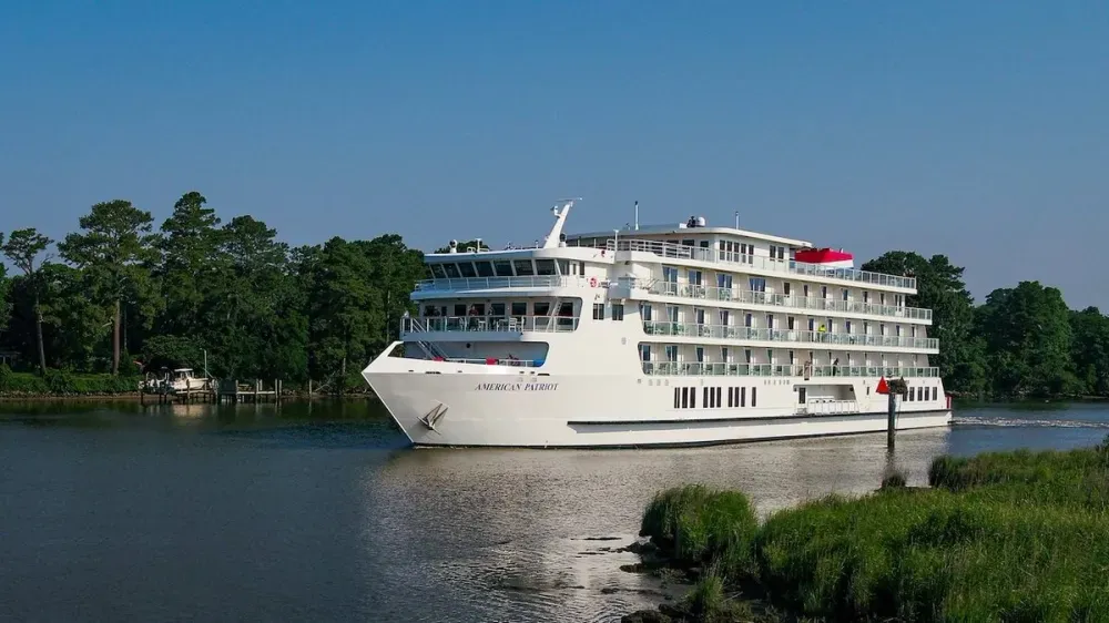 large_American_Cruise_Lines_American_patriot_546c392d70.webp